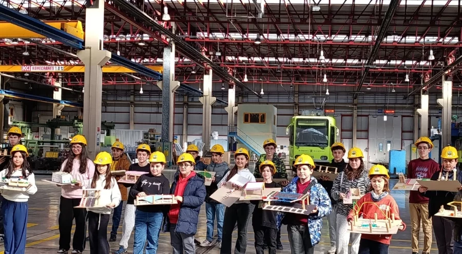 Öğrenciler BURULAŞ'ta hem eğlendi hem de öğrendi