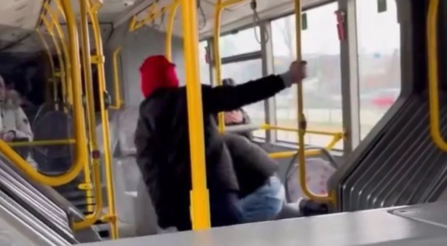 Bursa'da otobüste şiddet: "Komutanıma bıçak çekti" savunması