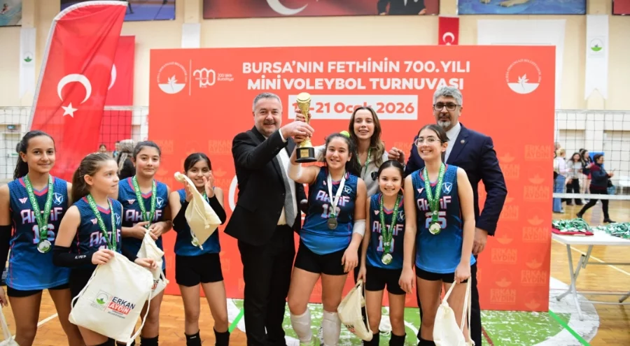 Mini Voleybol Turnuvası'nda ödüller sahiplerini buldu