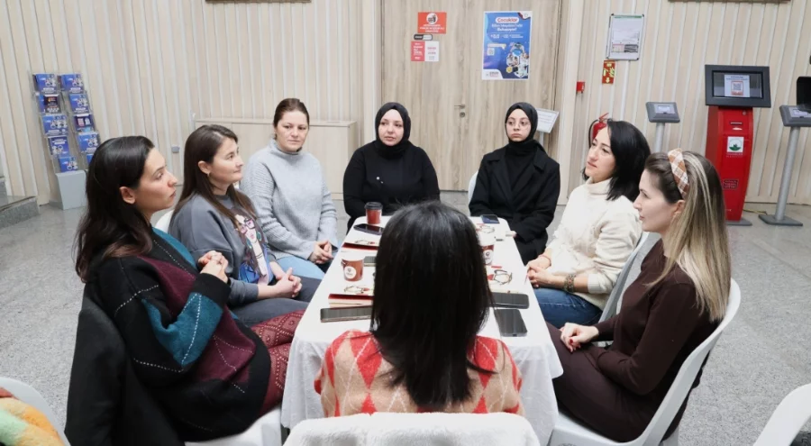 Osmangazi'de Kitapseverlerden Kolektif Okuma Etkinliği