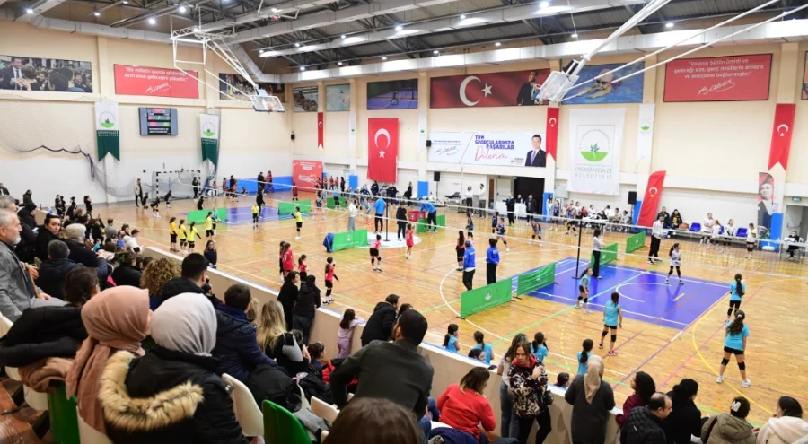 Mini Voleybol Turnuvası'nda Ödüller Sahiplerini Buldu