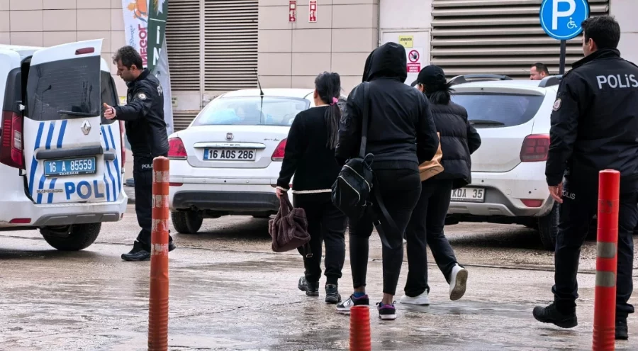 Bursa'da masaj ve SPA merkezine kaçak işçi operasyonu