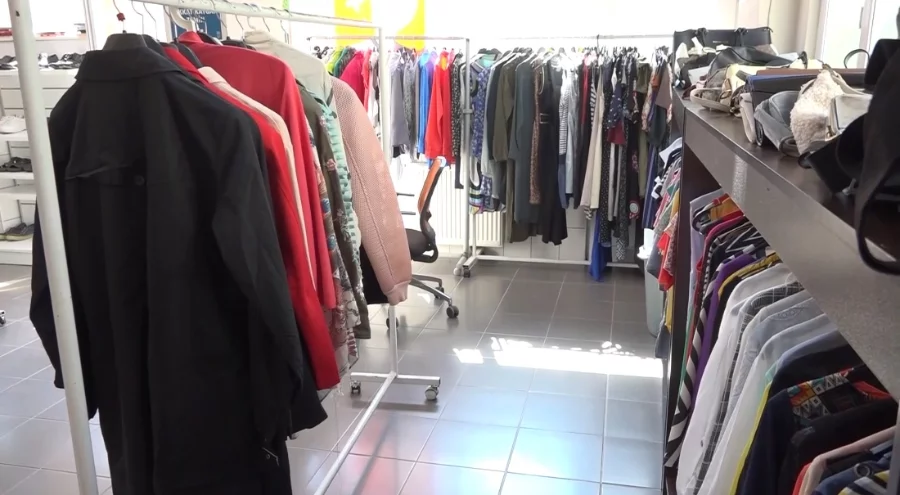 Nilüfer'de 'Giymiyorsan Giydir' dayanışması büyüyor