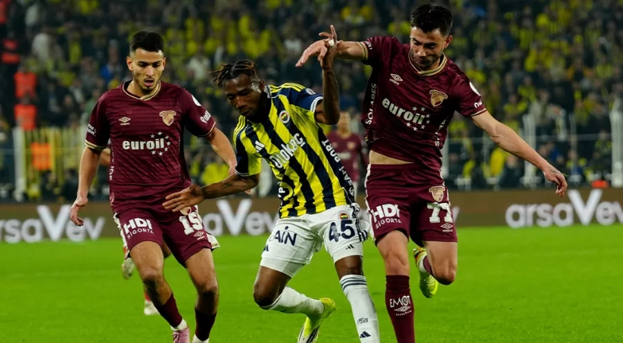 Zirvede fark yeniden 3 puan