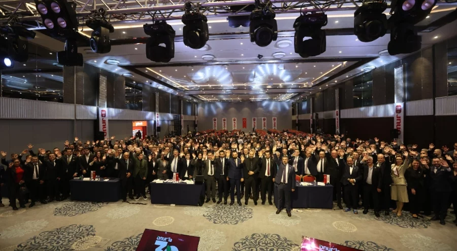 Onur Market 30'uncu kuruluş   yıl dönümünü çoşkuyla kutladı