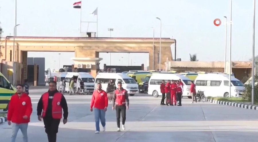 Refah Sınır Kapısı iki yıl sonra yeniden açıldı