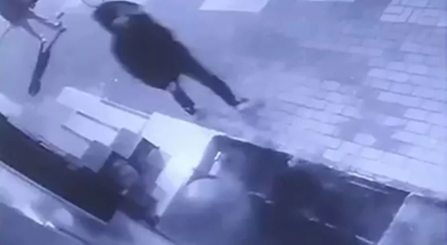 Bursa'da park halindeki araçları parçaladılar, 31 suç kaydıyla serbest kaldılar