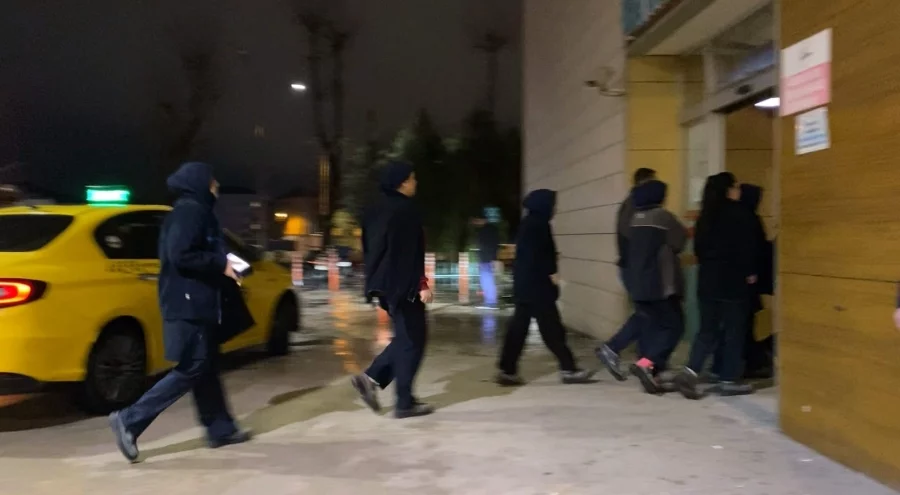 Bursa'da Tekstil Fabrikasında 20 İşçi Gıda Zehirlenmesi Şüphesiyle Hastaneye Kaldırıldı