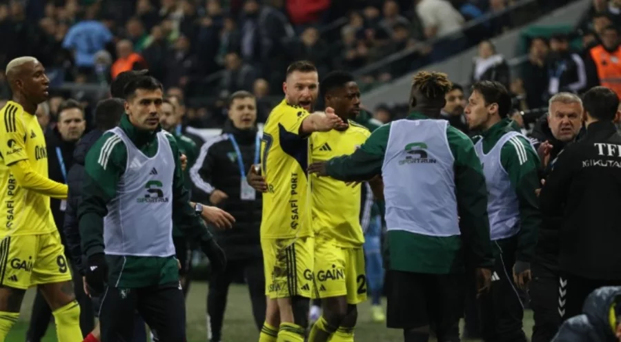 Kocaelispor'dan Skriniar Tepkisi: "Deport Edilmeli"