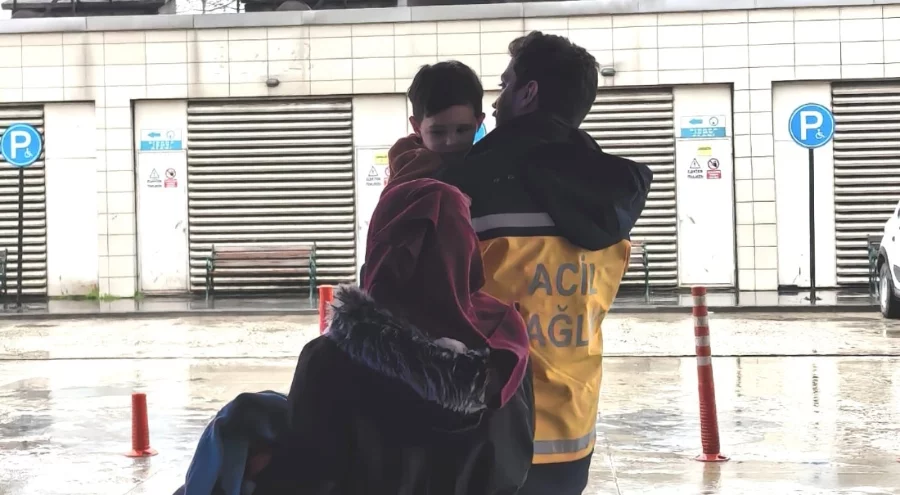 Bursa'da Madeni Para Yutan Çocuk Hastaneye Kaldırıldı