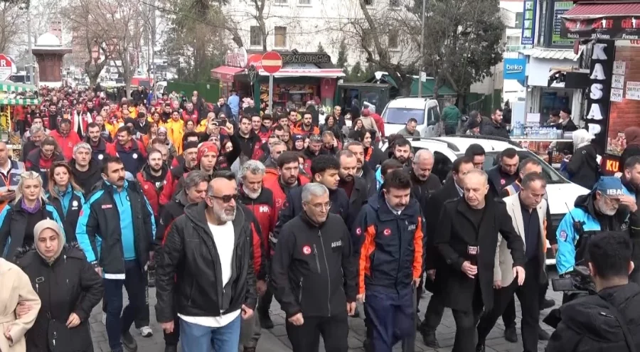 Bursa'da 6 Şubat için sessiz yürüyüş