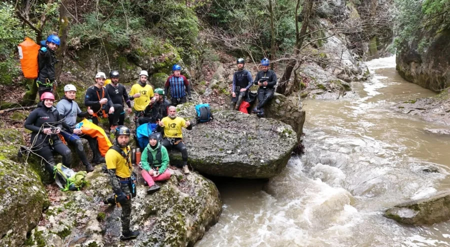 Bursa'da kanyonda nefes kesen yürüyüş: "Bu bizim sporumuza ait"