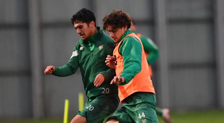 Bursaspor Kırklarelispor mesaisine başladı