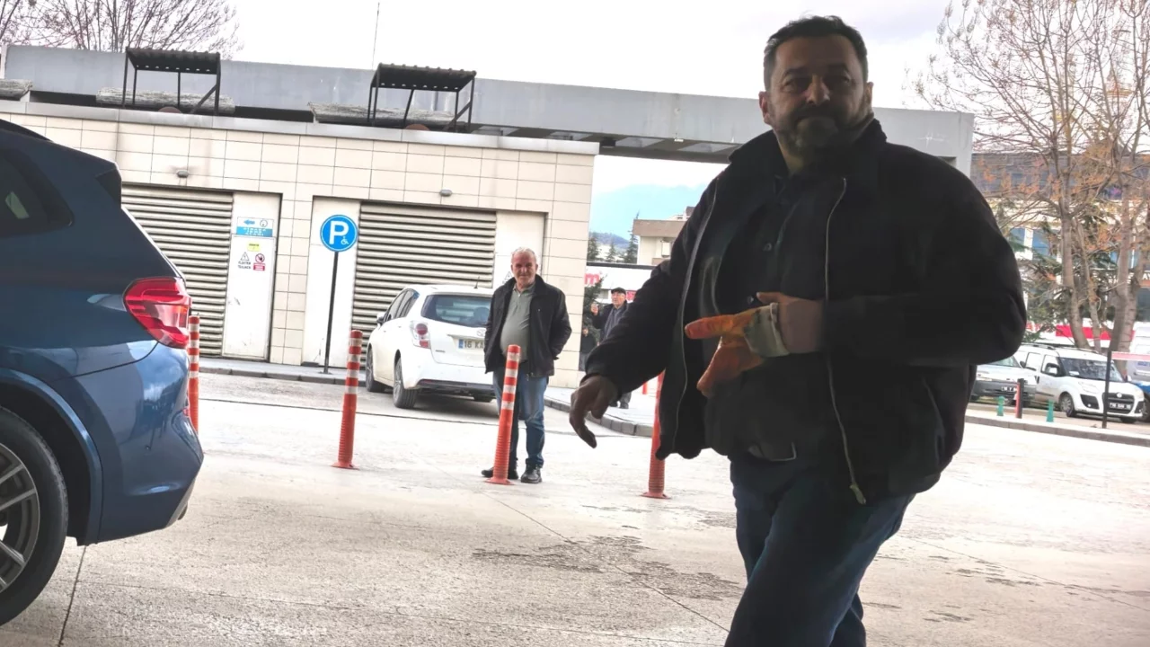 Bursa'da metal atölyesinde iş kazası: İşçinin 2 parmağı koptu