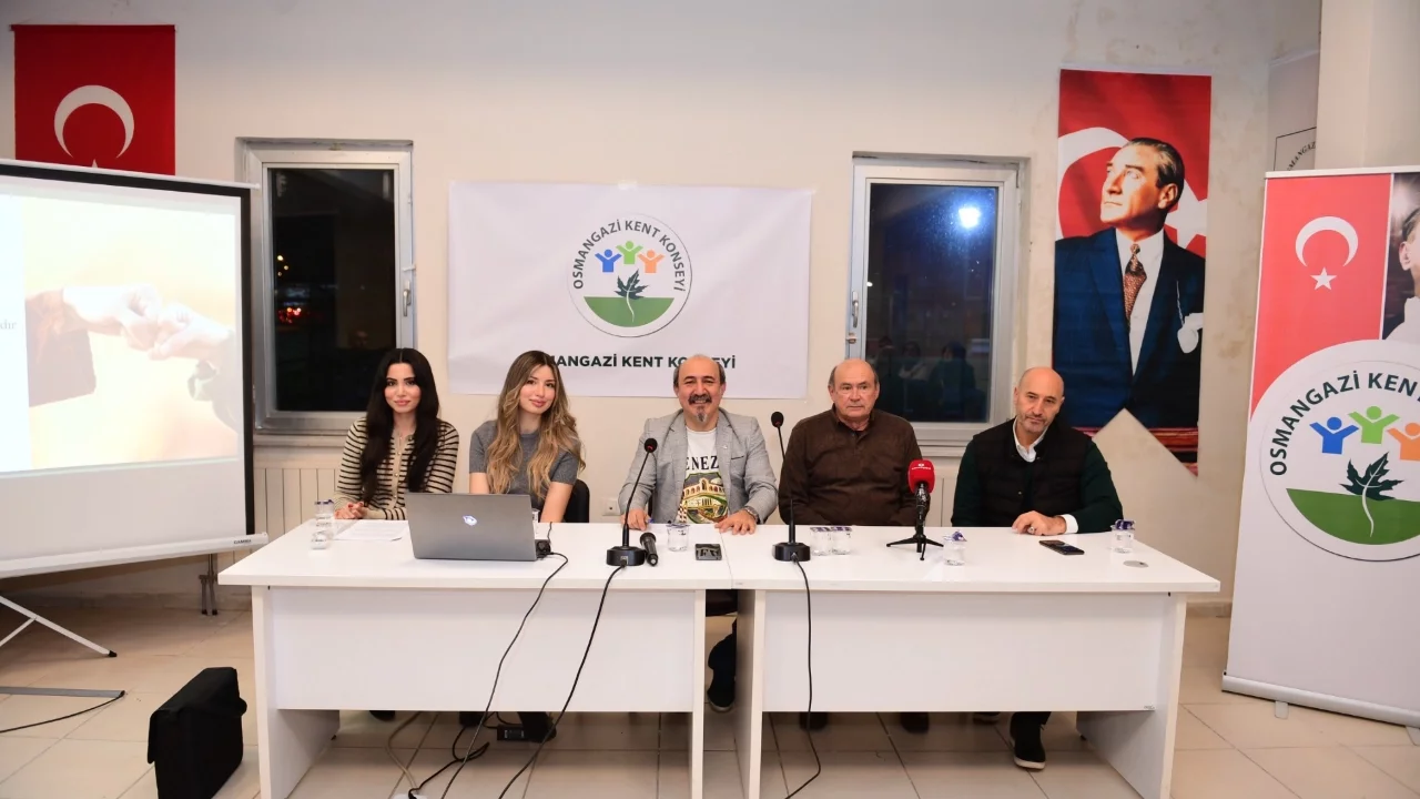 Osmangazi Belediyesi'nden sporcu ailelerine yol gösteren panel