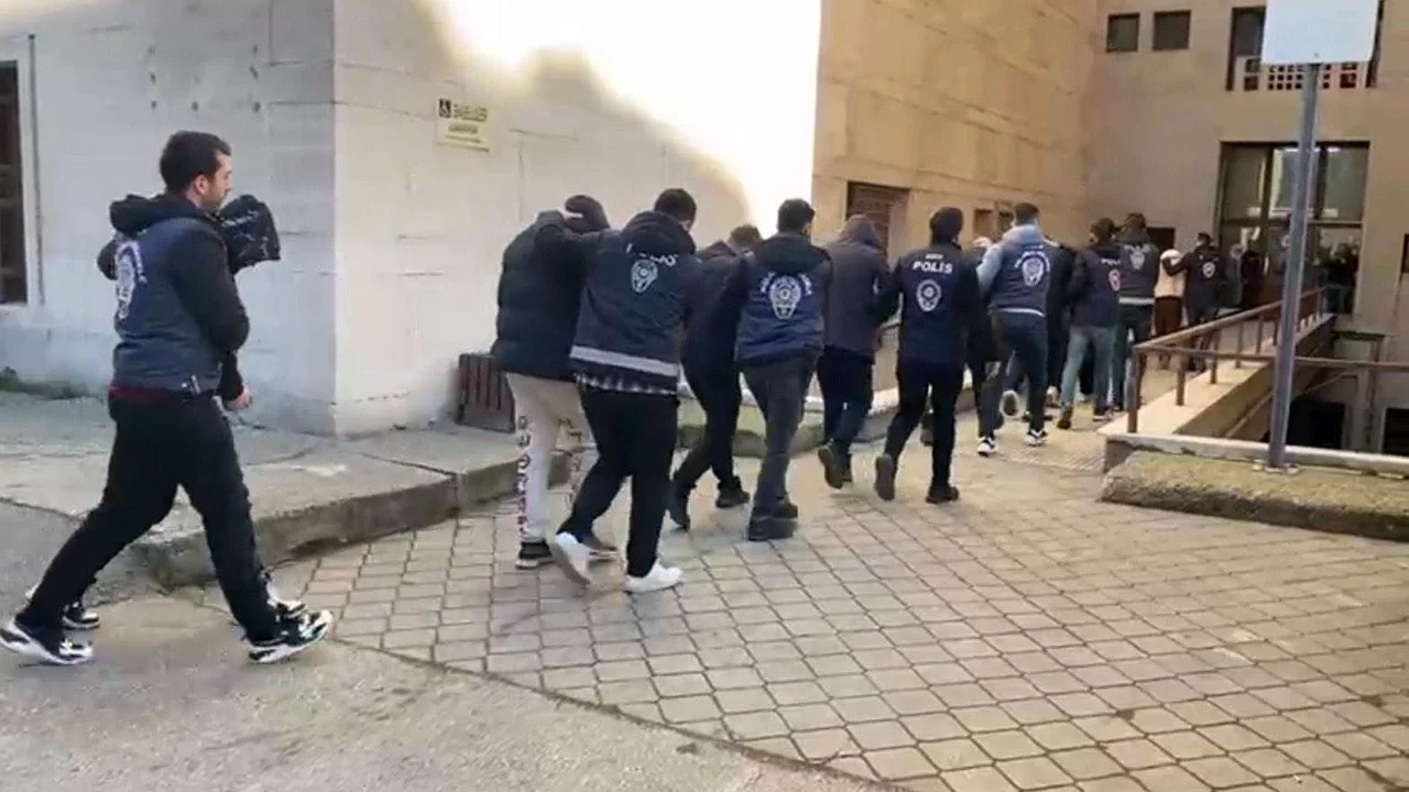 Bursa'da bahis operasyonu! 4 kişi tutuklandı