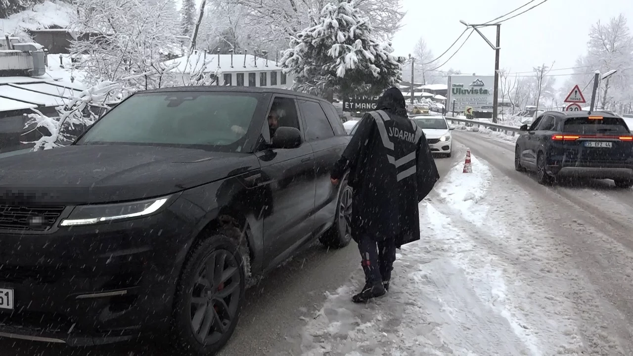 Uludağ yolunda zincir denetimi