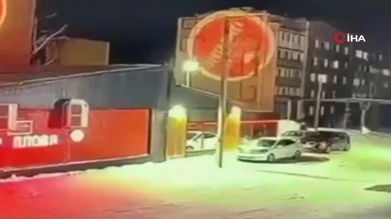 Kazakistan'da kafede gaz tüpü patladı: 7 ölü, 19 yaralı