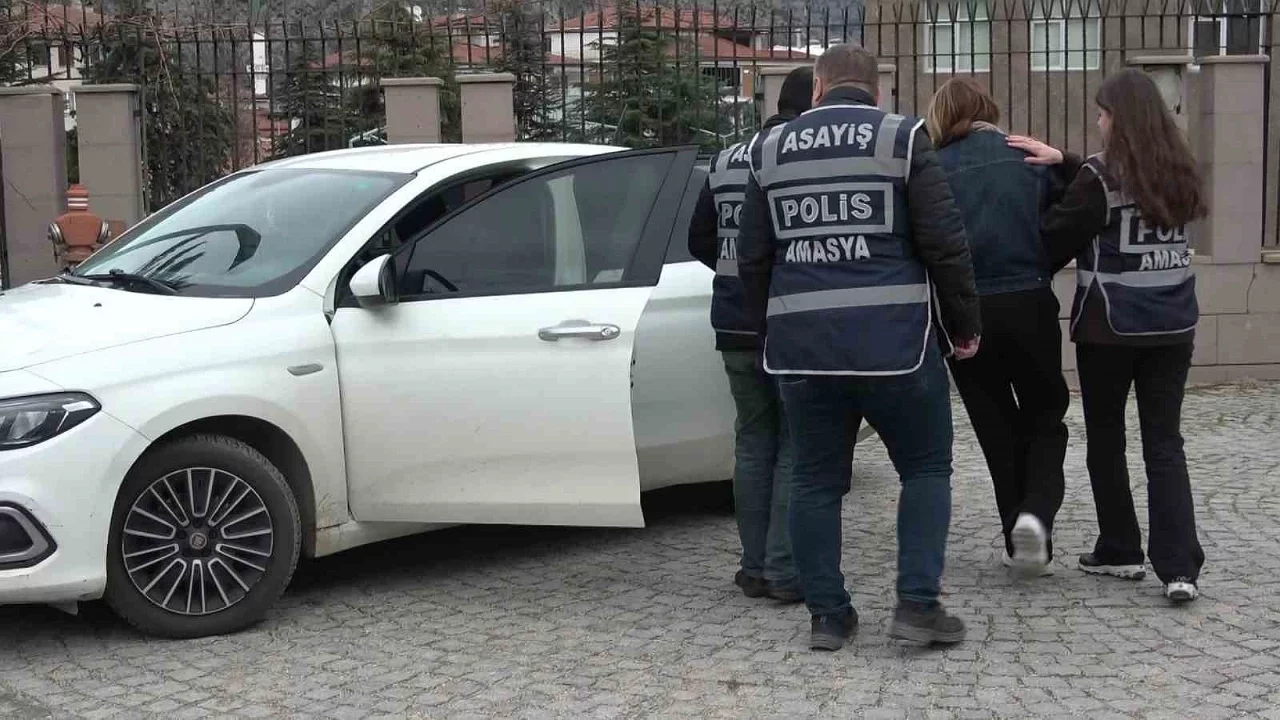 Kart Bilgilerini Kopyalayıp 2 Milyonluk Vurgun Yaptılar