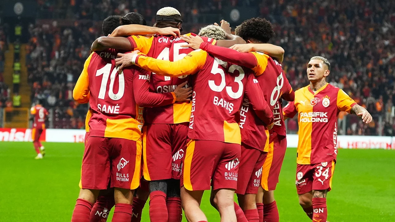 Galatasaray'ın Rakibi Liverpool Oldu