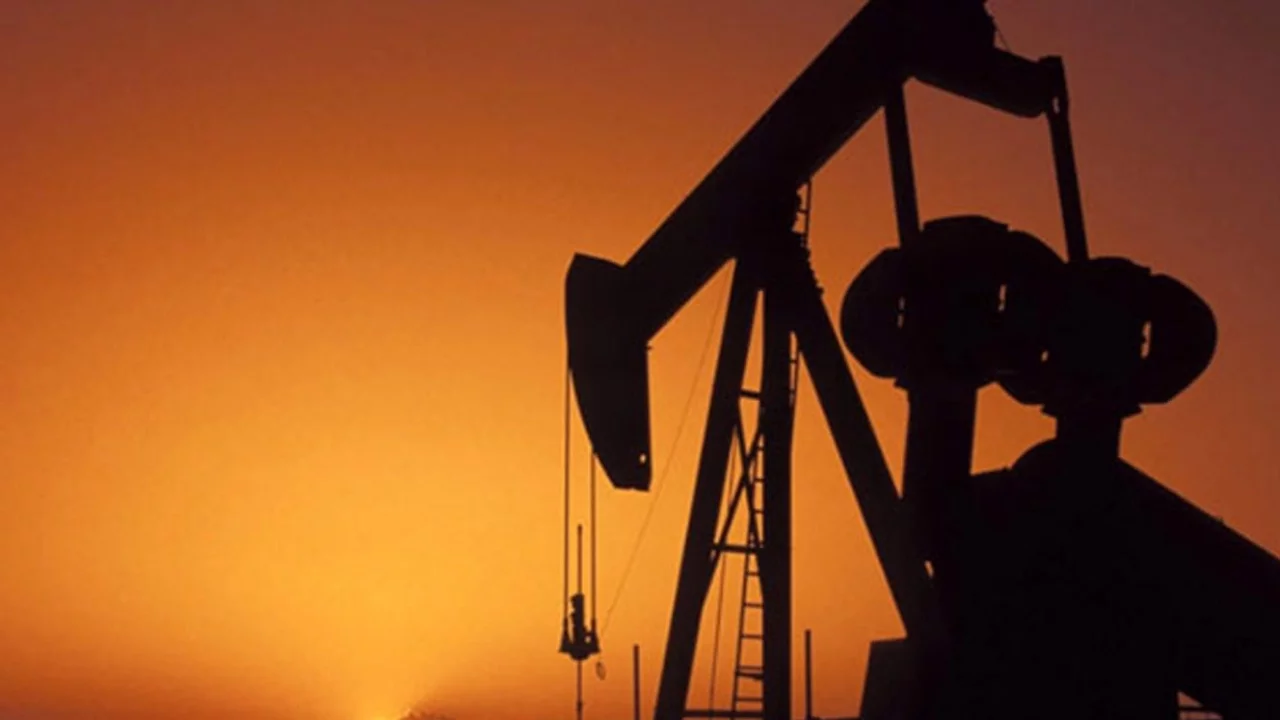 Petrolün Kalbi Vuruldu: Aramco Rafinerisinde Yangın