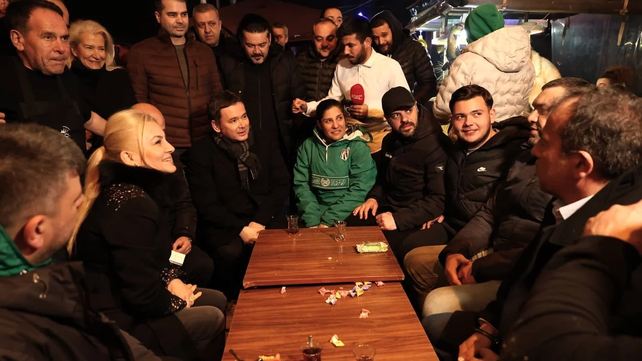 Tarihi Abdal Meydanı'nda Başkan Aydın'a Yoğun İlgi