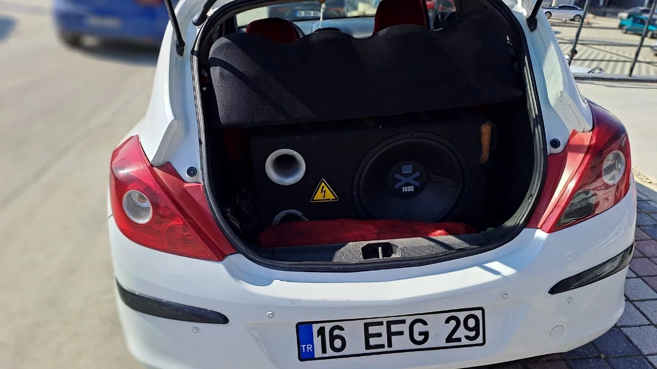 Bursa'da Gürültüye Geçit Yok: Sürücüye Ceza Yağdı