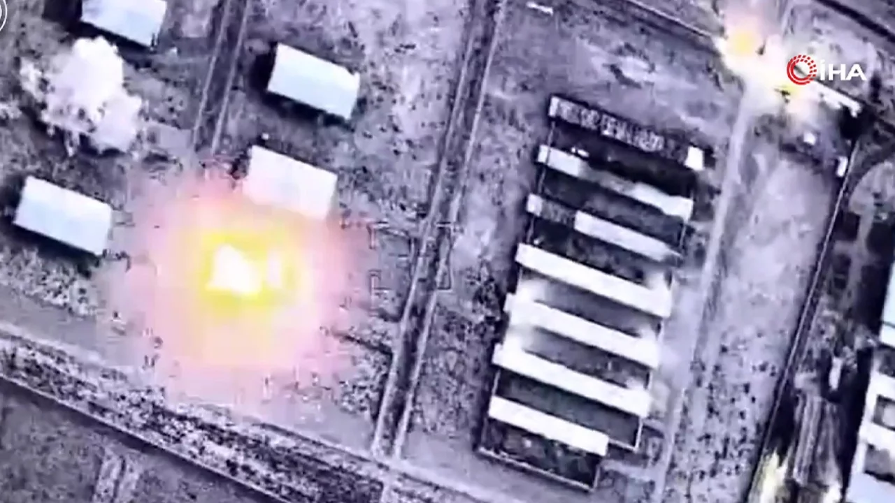 İsrail'den Yeni Saldırı Görüntüleri: "Karargahlar Vuruldu"