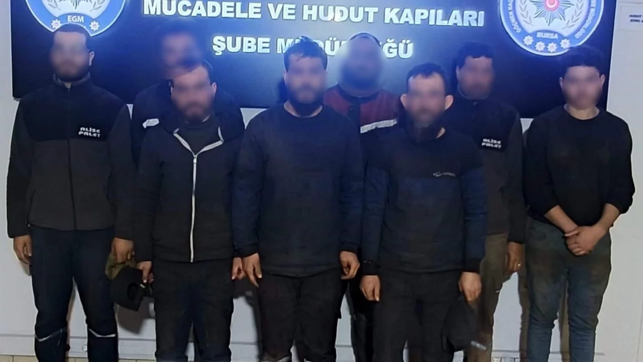 Bursa'da Göçmen Kaçakçılığına Darbe: Çok Sayıda Kişiye İşlem