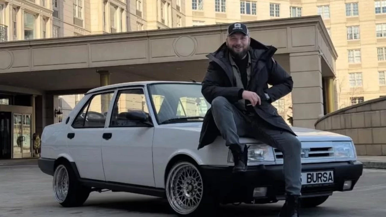 Bursa'nın "16" Plakalı Tofaşı Times Meydanı'nda