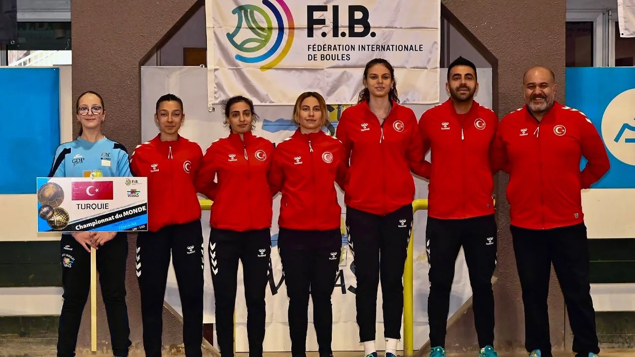 Belediyesporlu Mine Türker'den Dünya Kupası'nda iki madalya