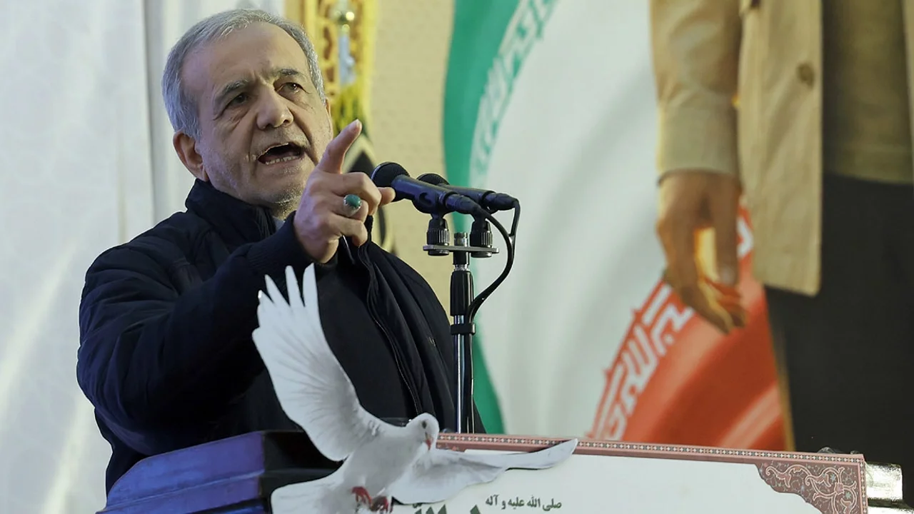 Pezeşkiyan: "Ülke Durma Noktasına Gelmedi"