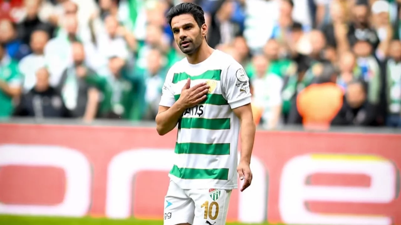 Bursaspor'a Kötü Haber: Muhammet Demir Ameliyat Oldu