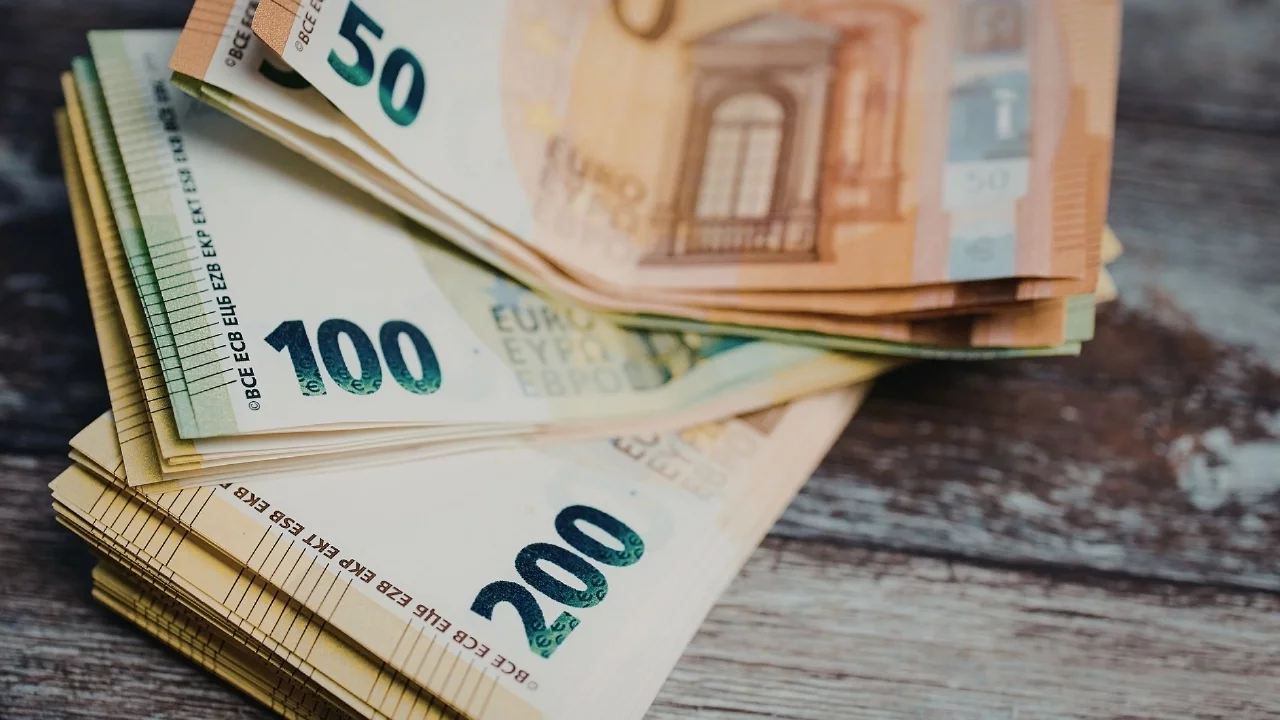 Dolar ve Euro Güne Nasıl Başladı? (04.03.2026)