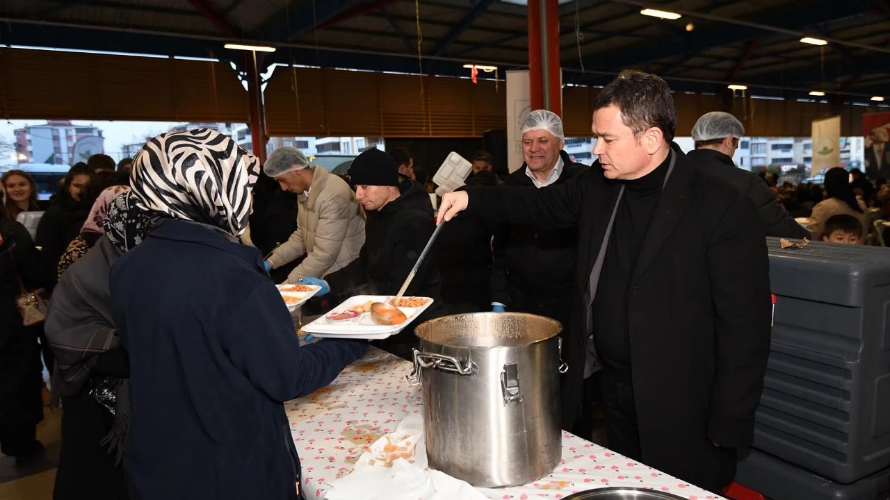 Başkan Aydın, Hamitler'de "Gönül Sofrası"nda vatandaşlarla buluştu