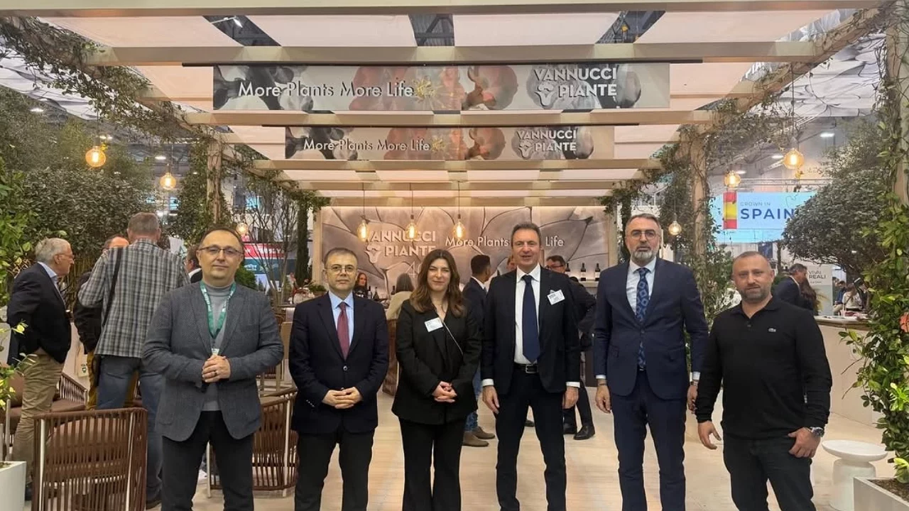 Süs Bitkileri Üretimi Kestel Belediyesi ile Dünya Pazarına Açılıyor