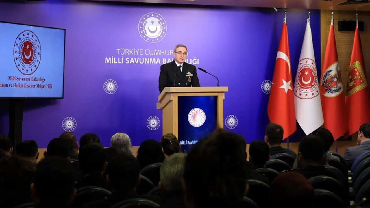 MSB: Türkiye'ye Yönelen Füze NATO Unsurları Tarafından Vuruldu
