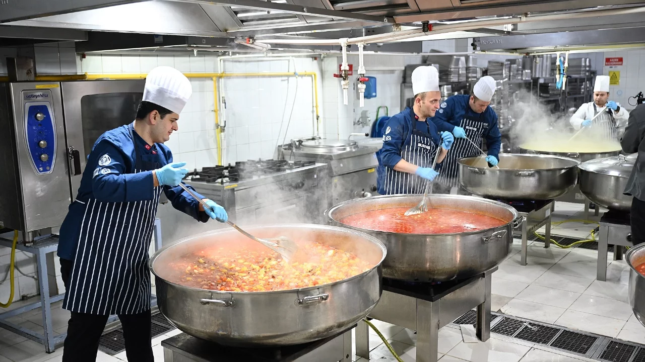 Bursa'nın dayanışma mutfağı büyüyor