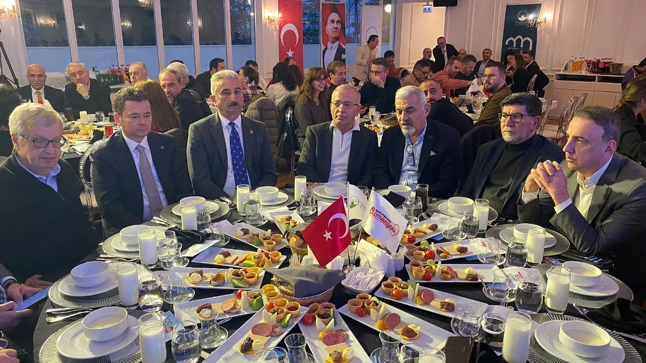 Başkan Aydın, hizmetleri ve projelerini anlattı: Afet için dev iletişim projesi