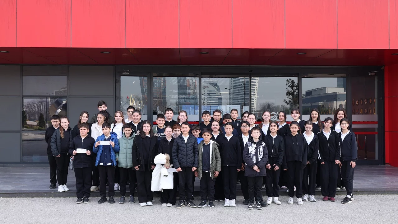 Çocuklar GUHEM'de Uzayın Kapılarını Araladı