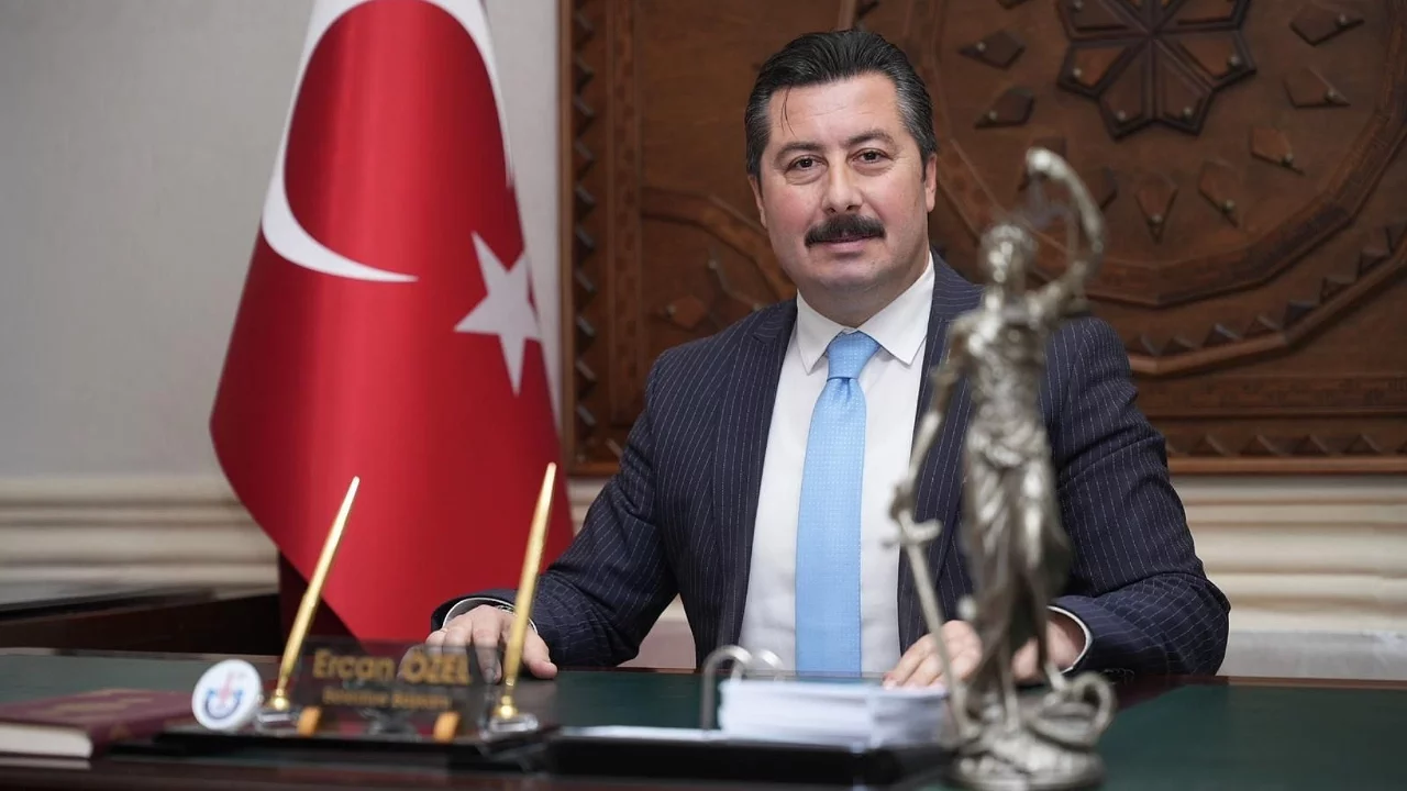 Başkan Ercan Özel'den 8 Mart Mesajı: "kadınlar Toplumun Mimarıdır"