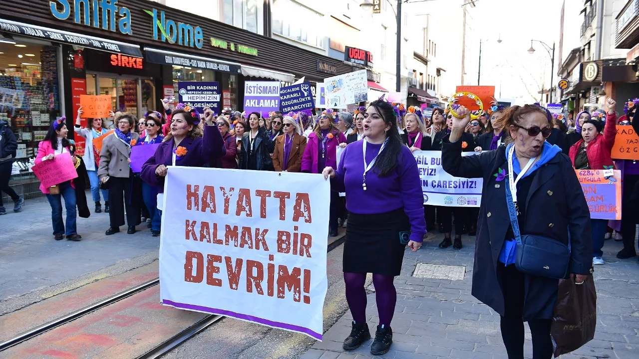 Bursalı Kadınlardan Özgürlük ve Eşitlik Yürüyüşü