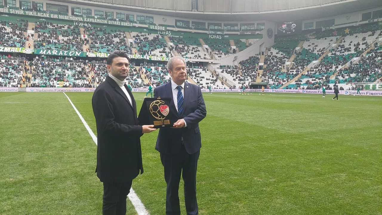 TFF'den Fenerbahçe, Bursaspor ve Fatih Tekke'ye Fair Play Ödülü