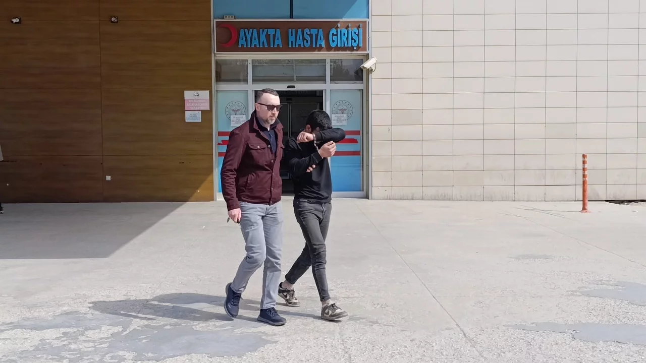 Bursa'da 15 yıl hapis cezası bulunan firari yakalandı