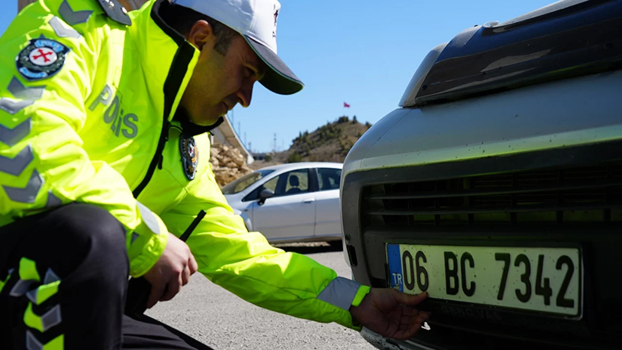 İçişleri Bakanı Mustafa Çiftçi, "APP plakalarla ilgili uygulanan cezaları sileceğiz" dedi.
