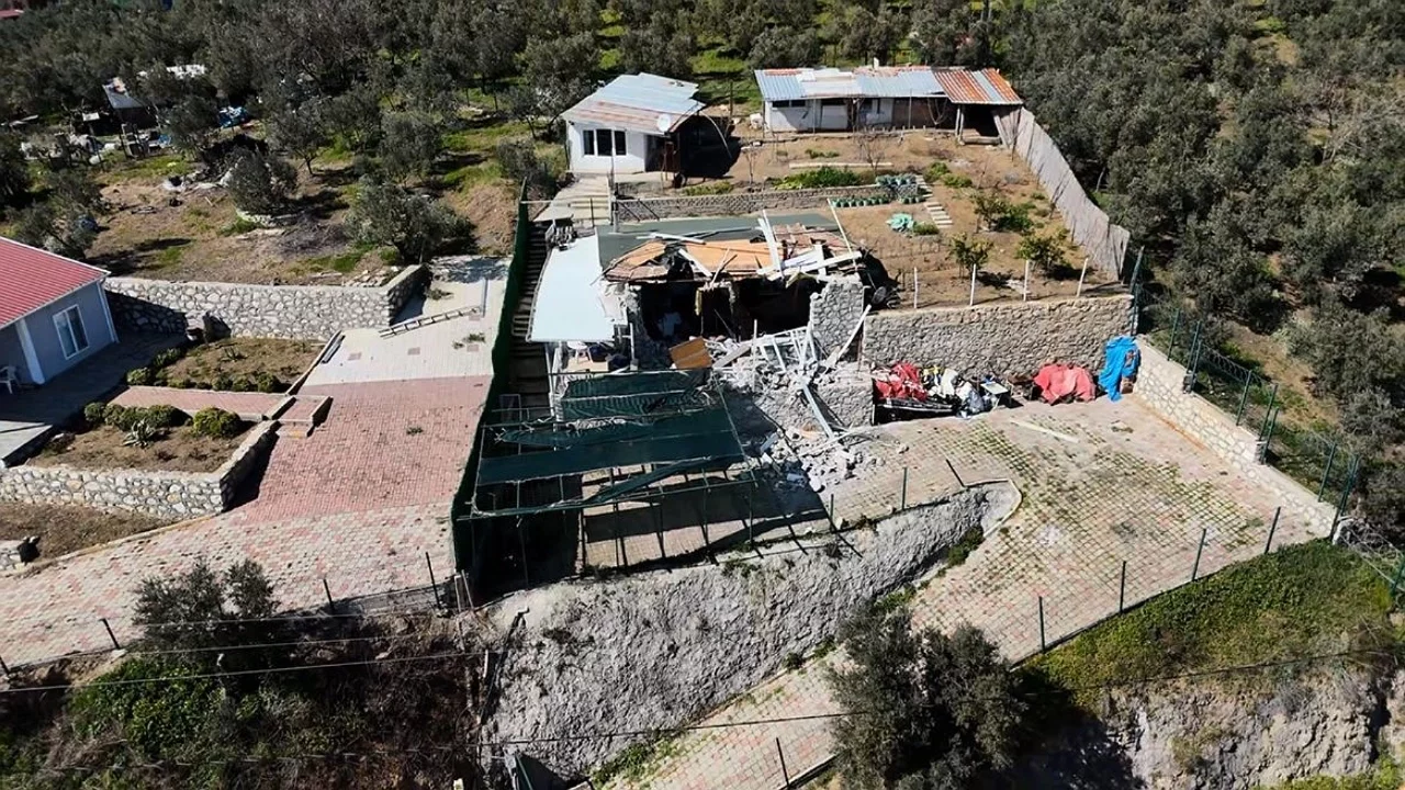 Bursa'da bayram arifesinde bahçe evleri yıkıldı, köylüler isyan etti