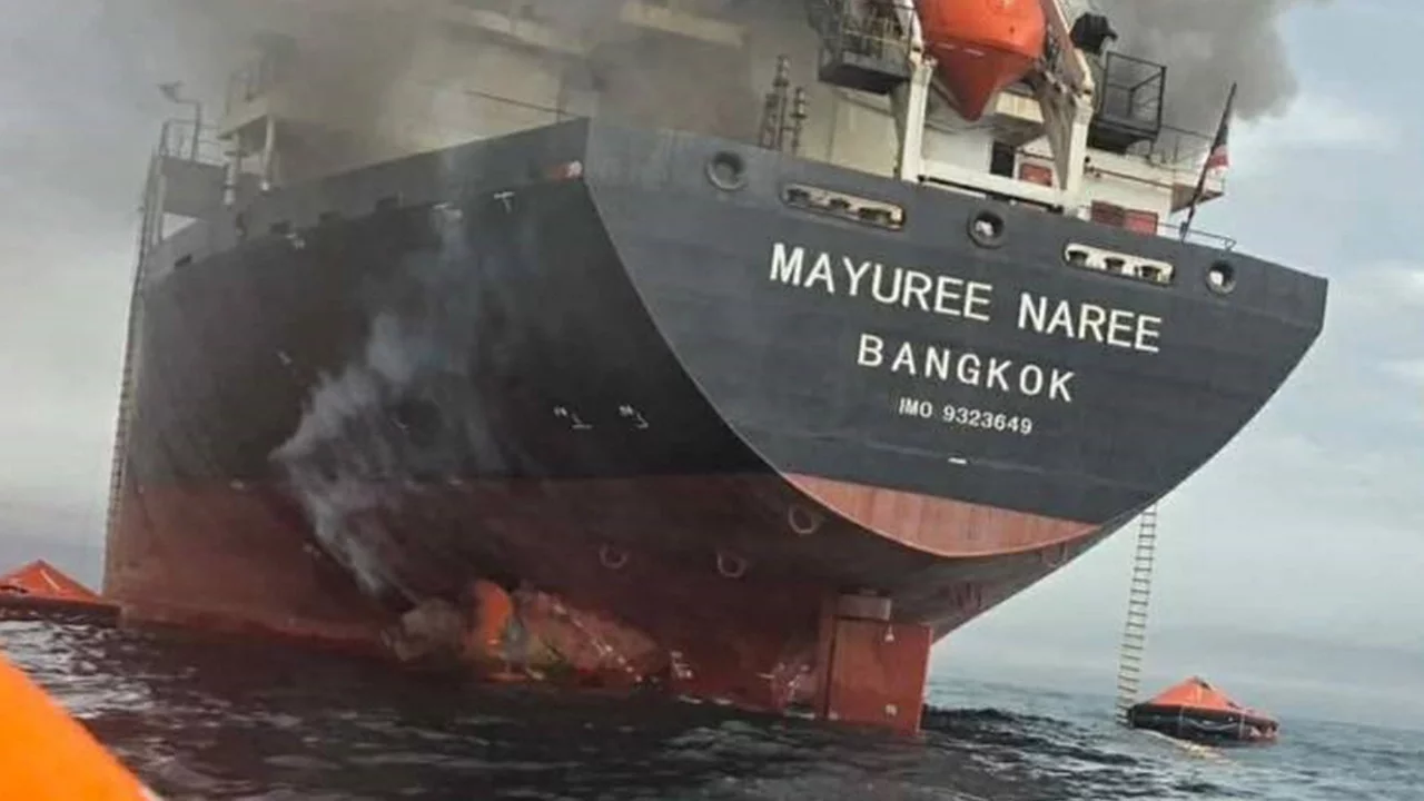 Hürmüz Boğazı'nda Gerilim: 14 Gemi Saldırıya Uğradı