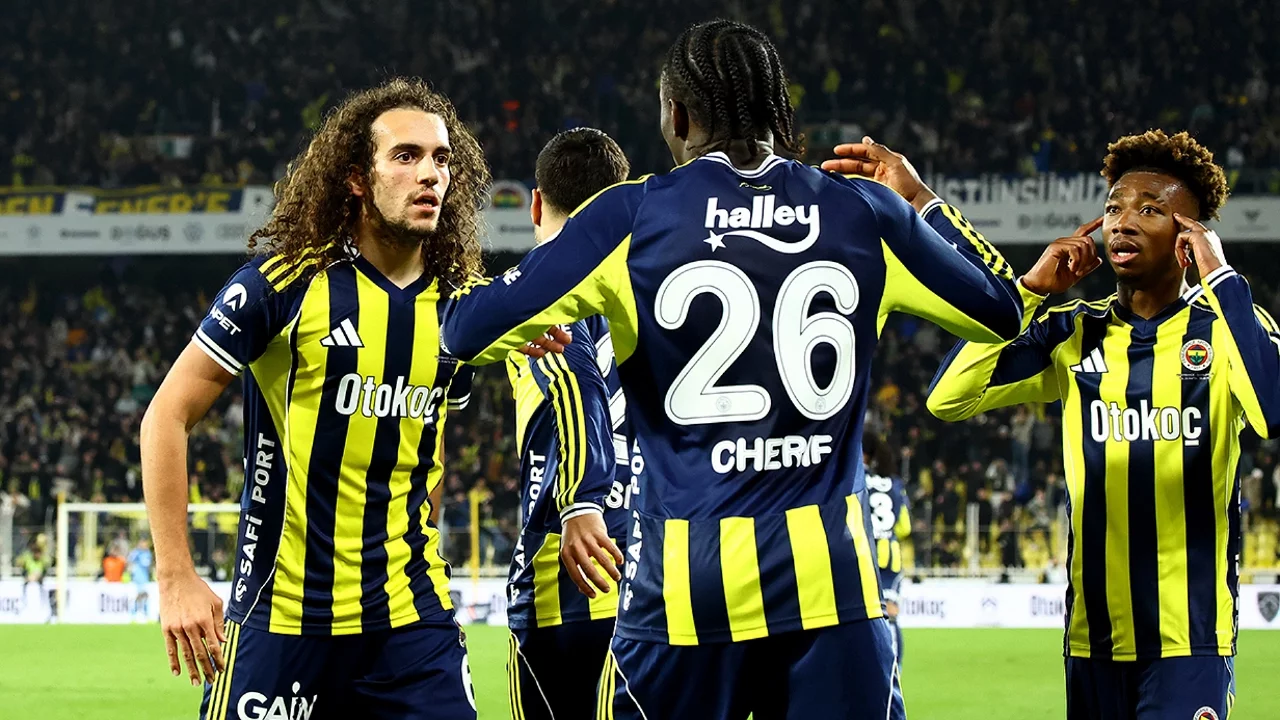 Fenerbahçe, Fatih Karagümrük deplasmanına çıkıyor