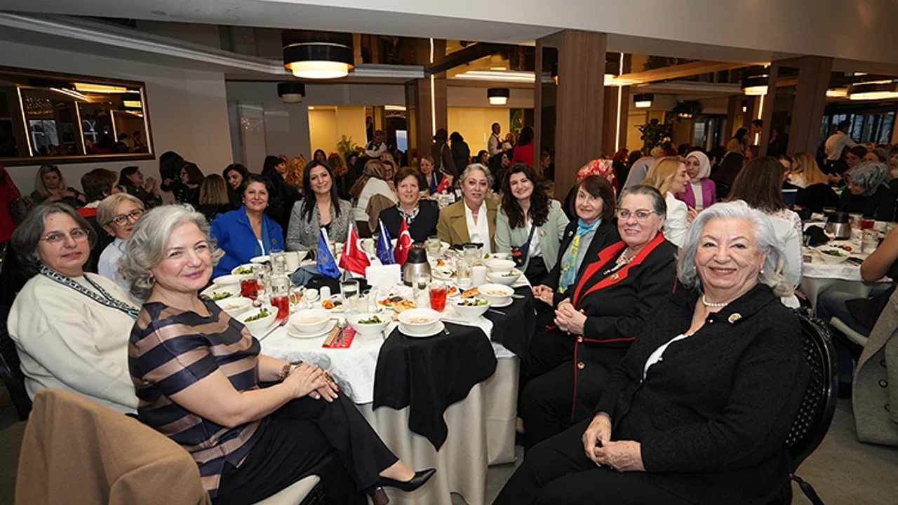 Bursa'da kadın dayanışması aynı sofrada buluştu