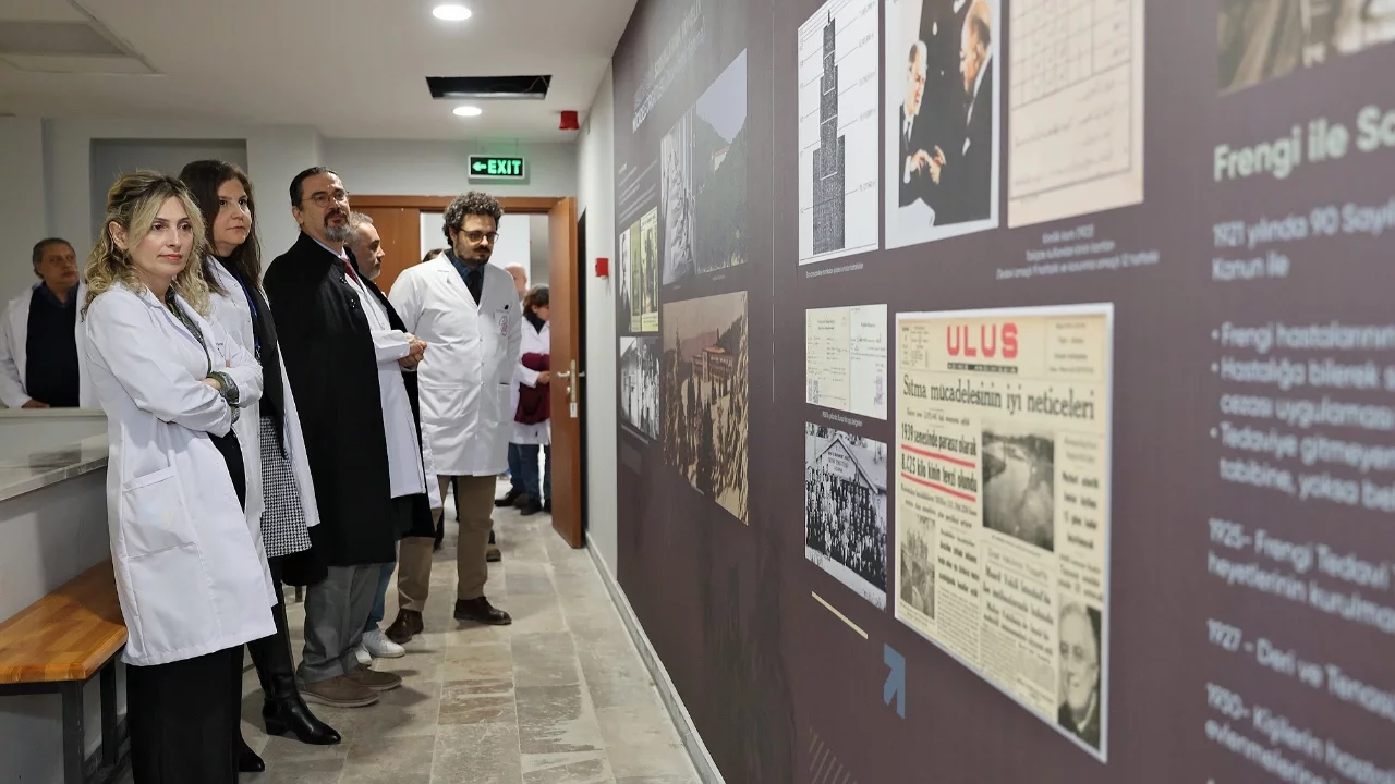 Genç Cumhuriyet'in sağlık alanındaki başarıları sergiyle anlatıldı